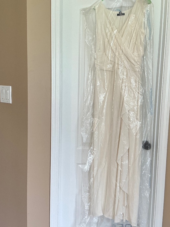 Chaps Dresses & Skirts - Long Formal dress/cream